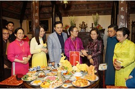 Trải nghiệm văn hóa, ẩm thực cổ truyền ngày Tết tại lễ hội Tết Việt