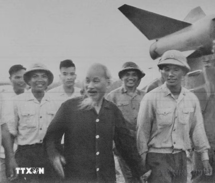 Bộ đội Tên lửa Phòng không sẵn sàng thế trận bảo vệ vùng trời Tổ quốc